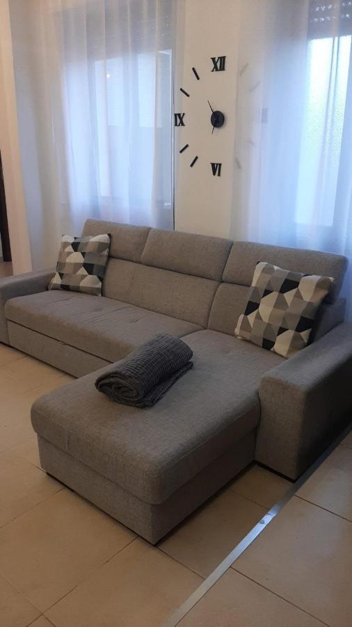 Civico 107 - Apartment With Private Parking Куарту-Сант'Элена Экстерьер фото