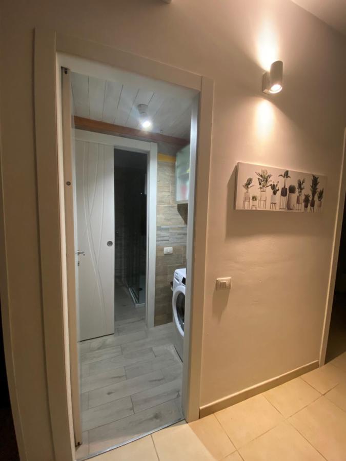 Civico 107 - Apartment With Private Parking Куарту-Сант'Элена Экстерьер фото