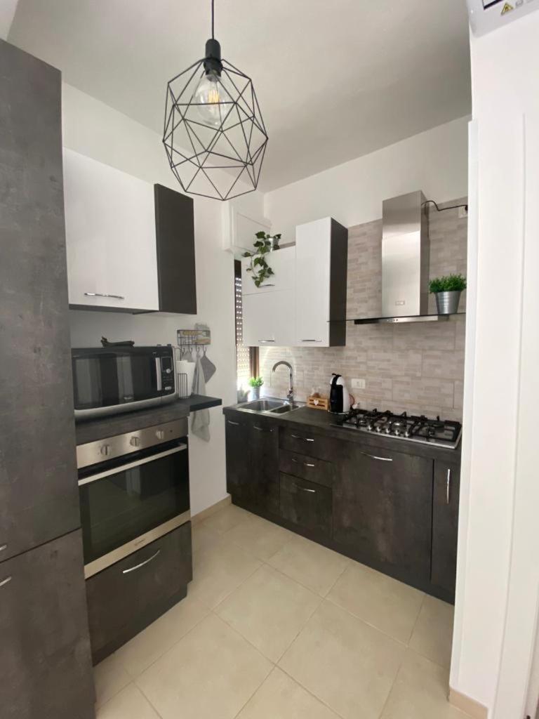 Civico 107 - Apartment With Private Parking Куарту-Сант'Элена Экстерьер фото