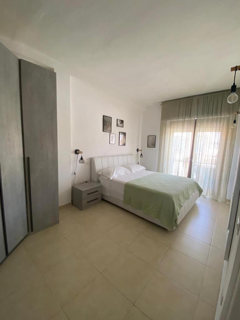 Civico 107 - Apartment With Private Parking Куарту-Сант'Элена Экстерьер фото